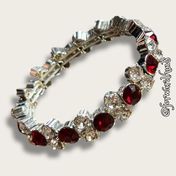 Bundle Sale 3 for $15 | Red & Clear Rhinestone Bead Stretch Bracelet - Picture 1 of 8